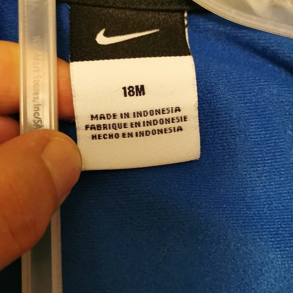 Nike tracksuits - Picture 3 of 3